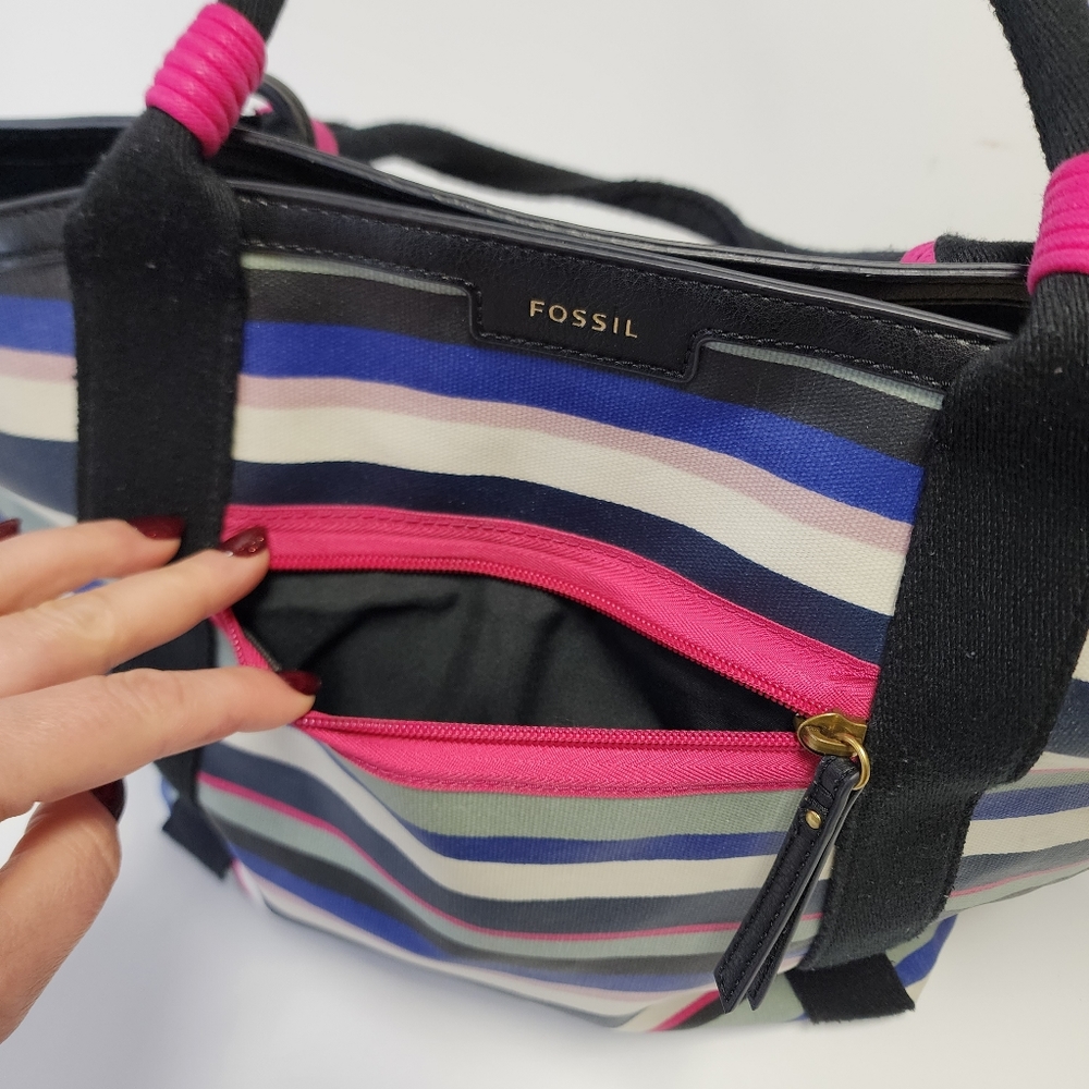 Fossil Stripped Large Tote With A Zipper Pouch Vi… - image 3